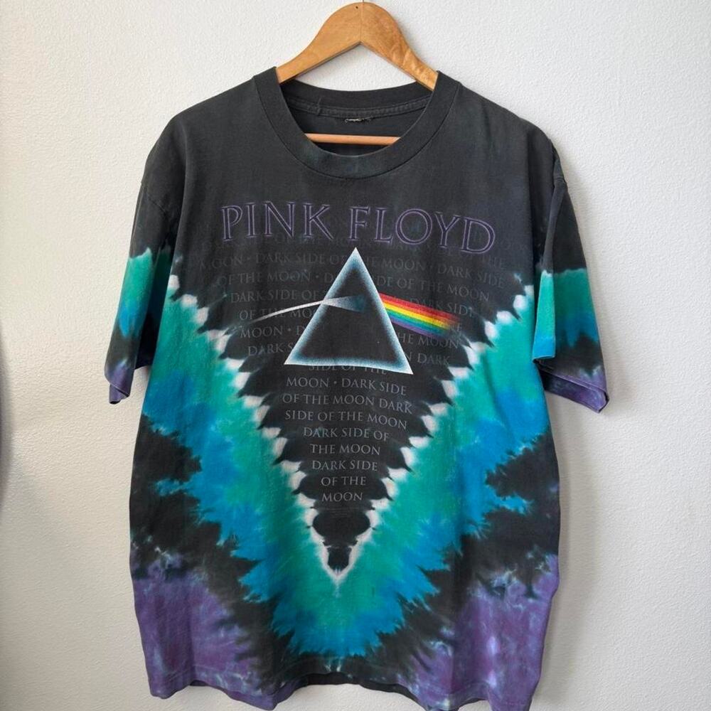 Vintage 2004 pink floyd dark